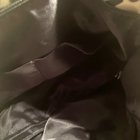 Leopard Patterned Shoulder Bag - Picture 2 of 6